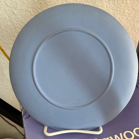 Wedgewood Jasperware 1969 Christmas Plate - Picture 3 of 6